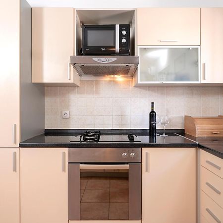 Villa Dalmatia Apartments Bol Exterior photo