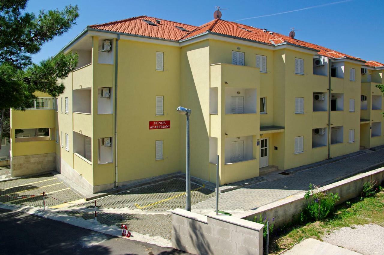 Villa Dalmatia Apartments Bol Exterior photo